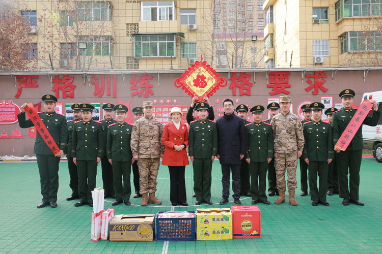 節(jié)前慰問送溫暖 真情關(guān)懷暖兵心——新城區(qū)雙擁辦聯(lián)合社會化擁軍企業(yè)慰問駐地部隊
