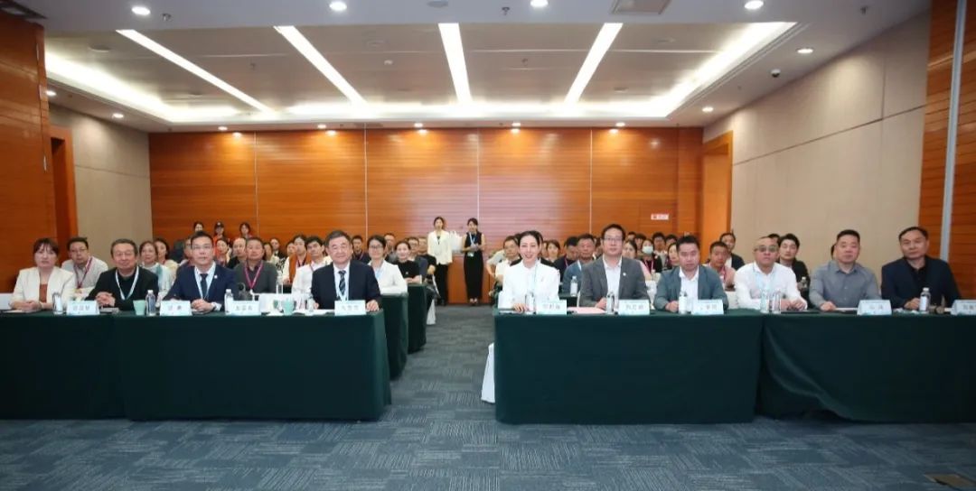 陜西省口腔醫(yī)學(xué)會民營口腔醫(yī)療分會承辦的第八屆絲綢之路民營口腔醫(yī)學(xué)會議圓滿落幕