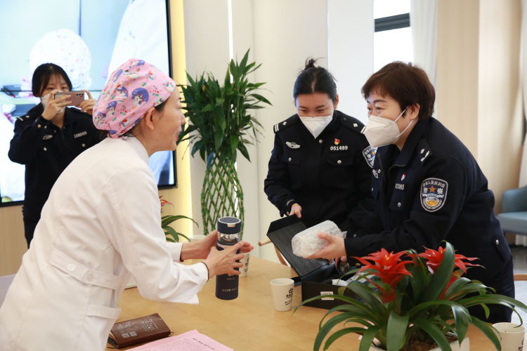 https://img.jianpian.info/2879759/article/20230105/d5f36c58ae0f4149a2d9ac9101c8d204.jpg?imageView2/2/w/750/h/1400/q/80